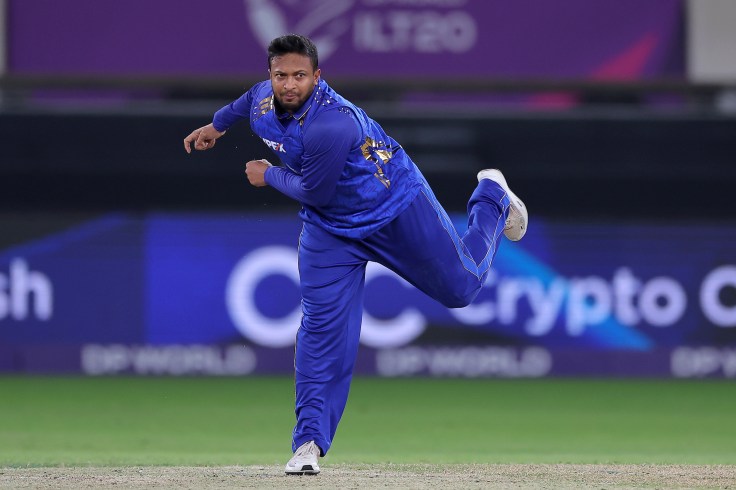 Shakib Al Hasan shines as MI Emirates down table-toppers Desert Vipers by four wickets 